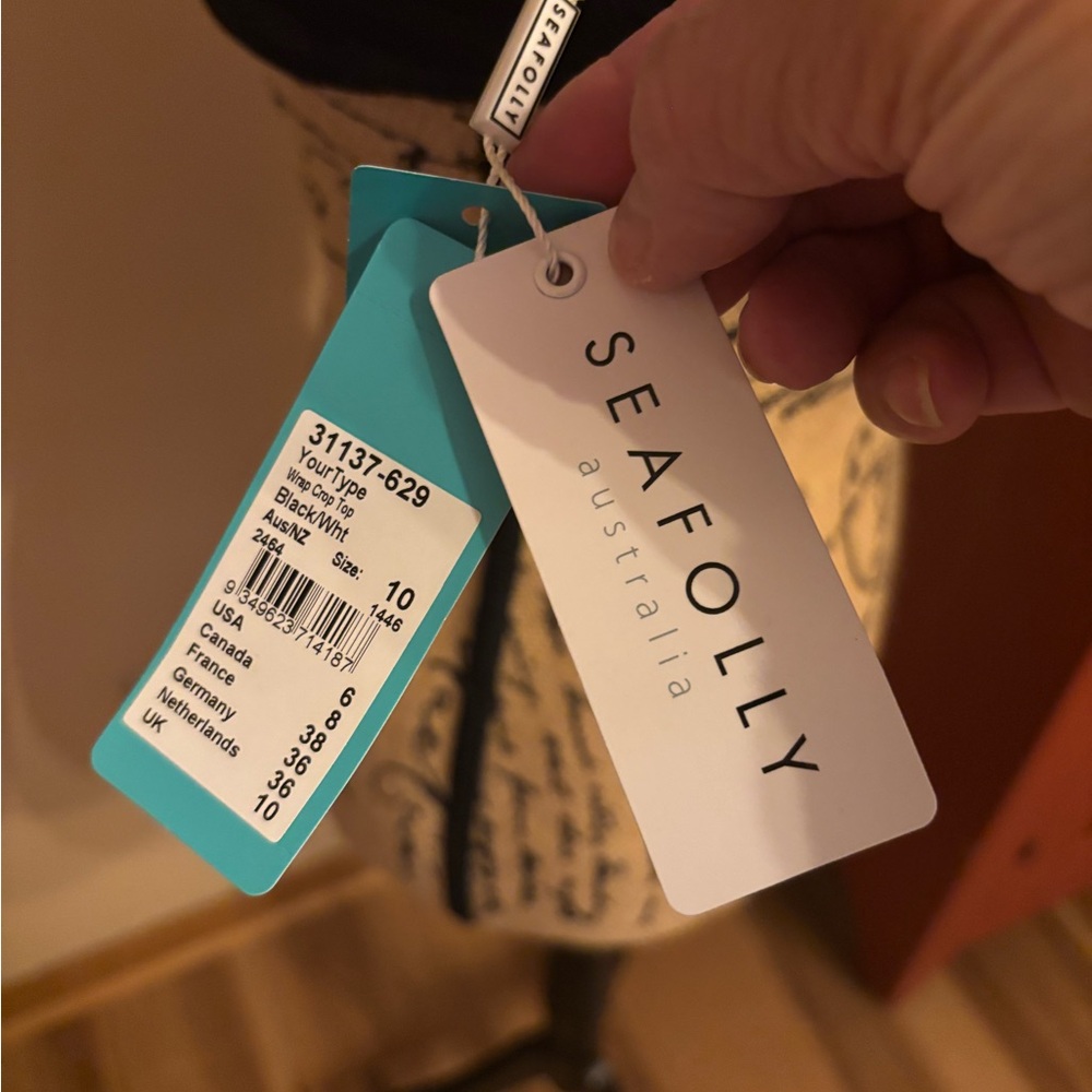 Seafolly Black and White Swimsuit Top